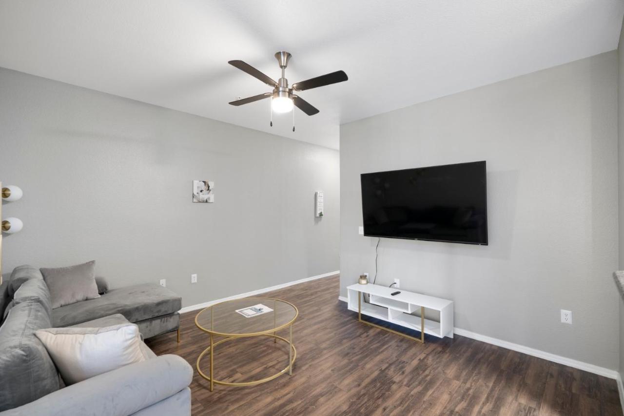 Luxury Mountain View 2Br With Balcony Located In Scottsdaleアパートメント エクステリア 写真