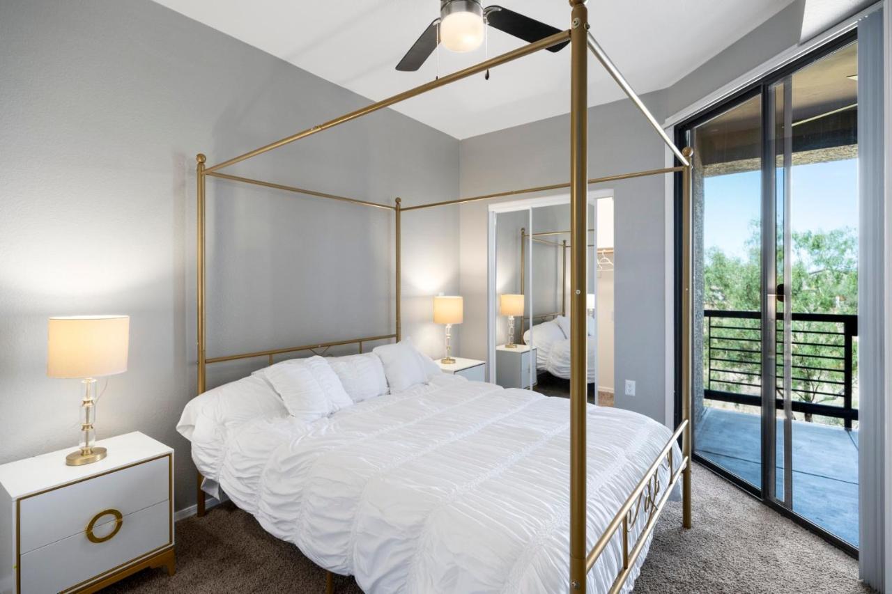 Luxury Mountain View 2Br With Balcony Located In Scottsdaleアパートメント エクステリア 写真